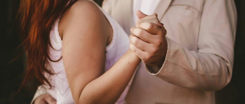 couple dancing